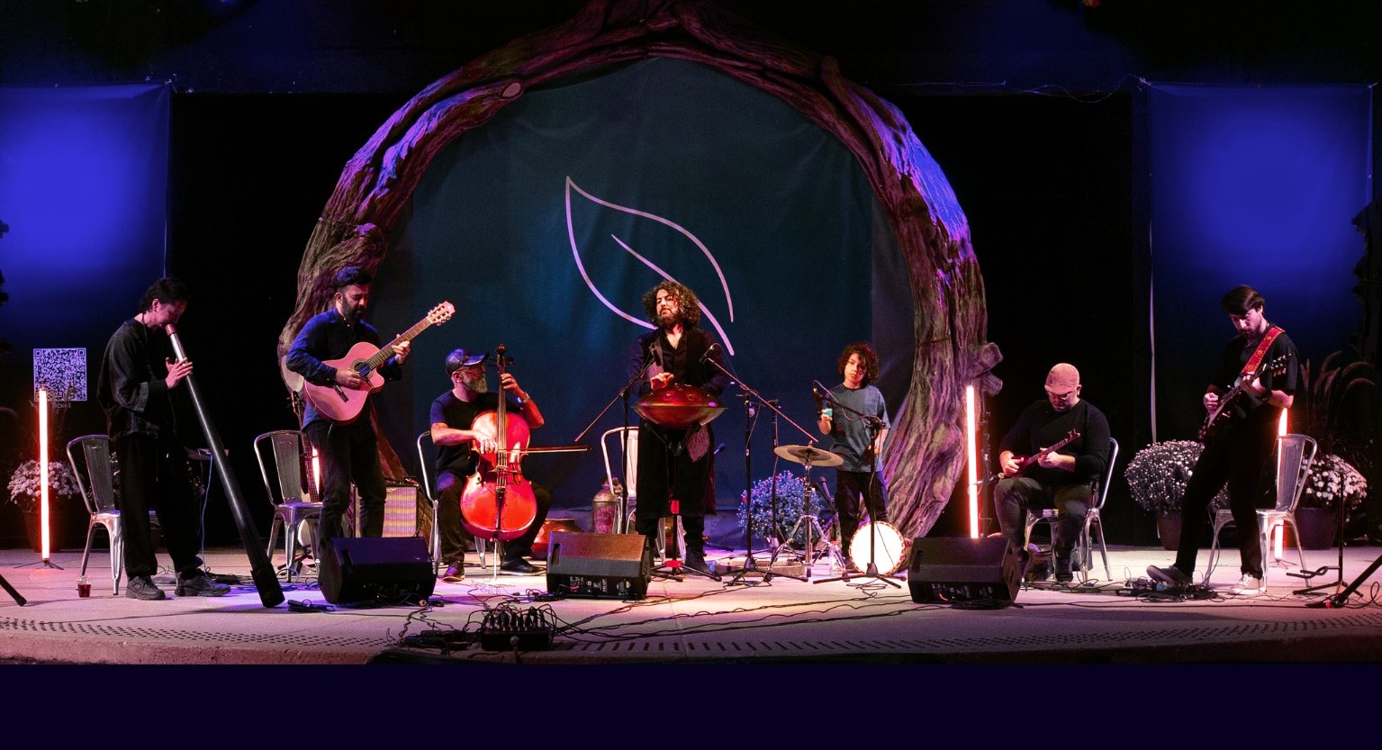 MUZEN Band performing